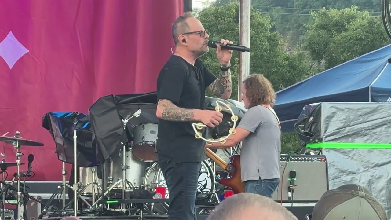 Gin Blossoms - Pittsburgh 2025 (3)
