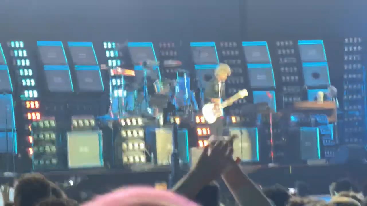 Green-Day-Basket-Case-Coachella-2025-1
