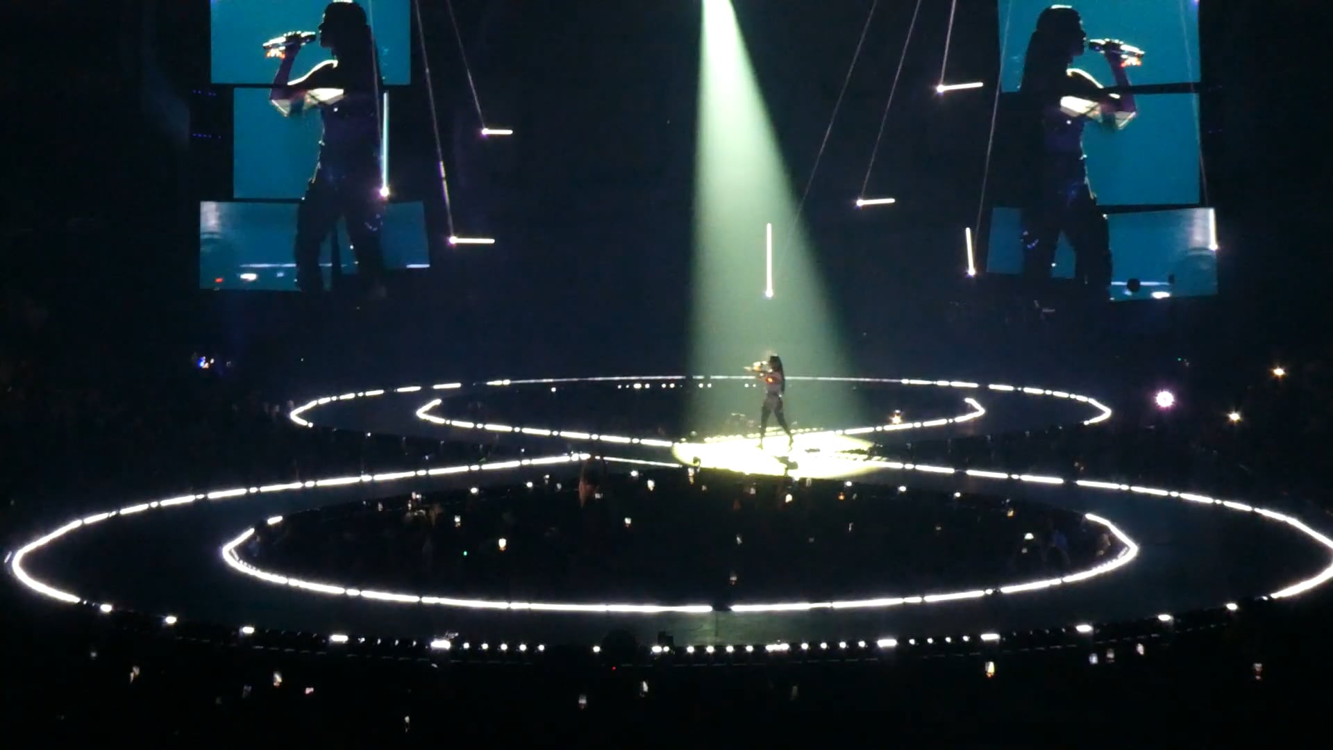 Katy Perry – Prudential Center, Newark, NJ – 2025 (2)
