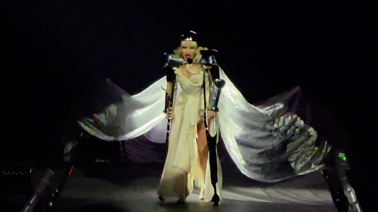 Lady Gaga Vegas 2025 (9)
