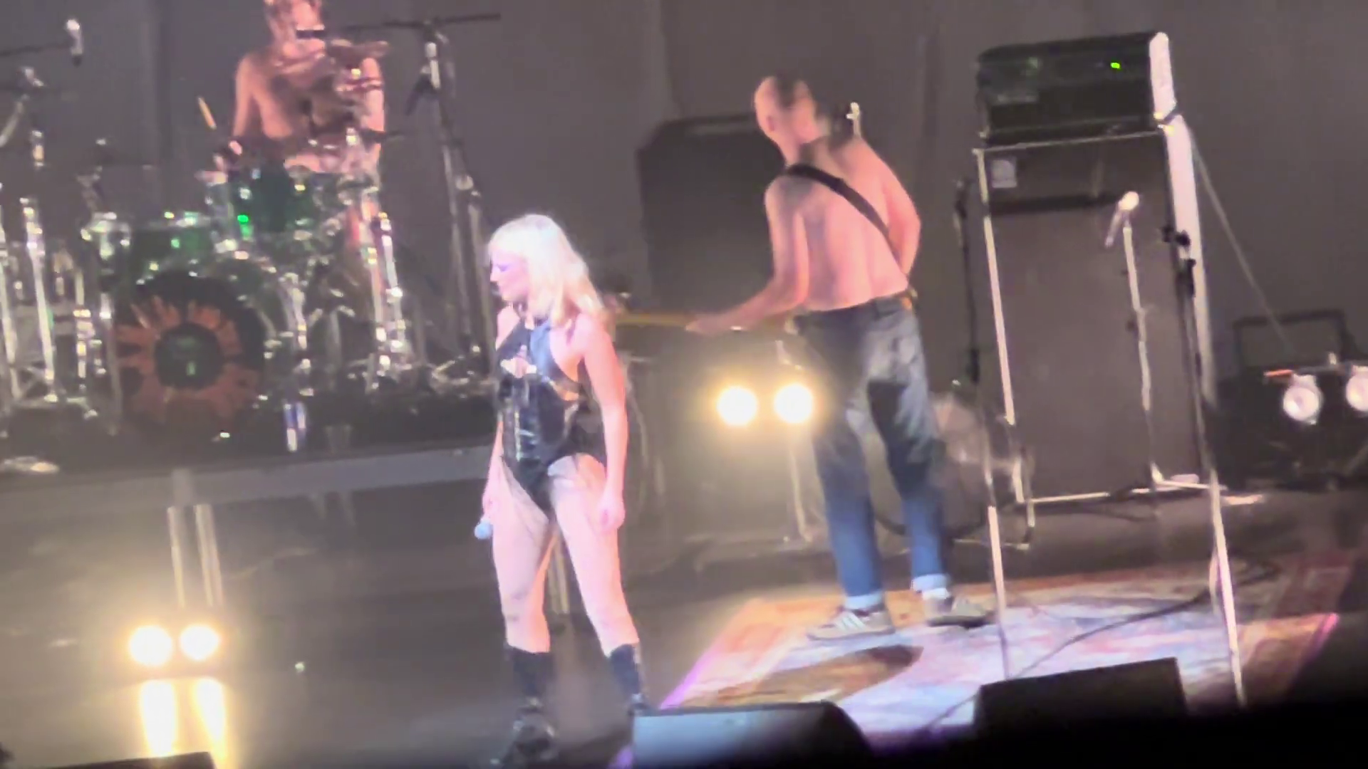 Amyl and The Sniffers Boston 2025 (13)
