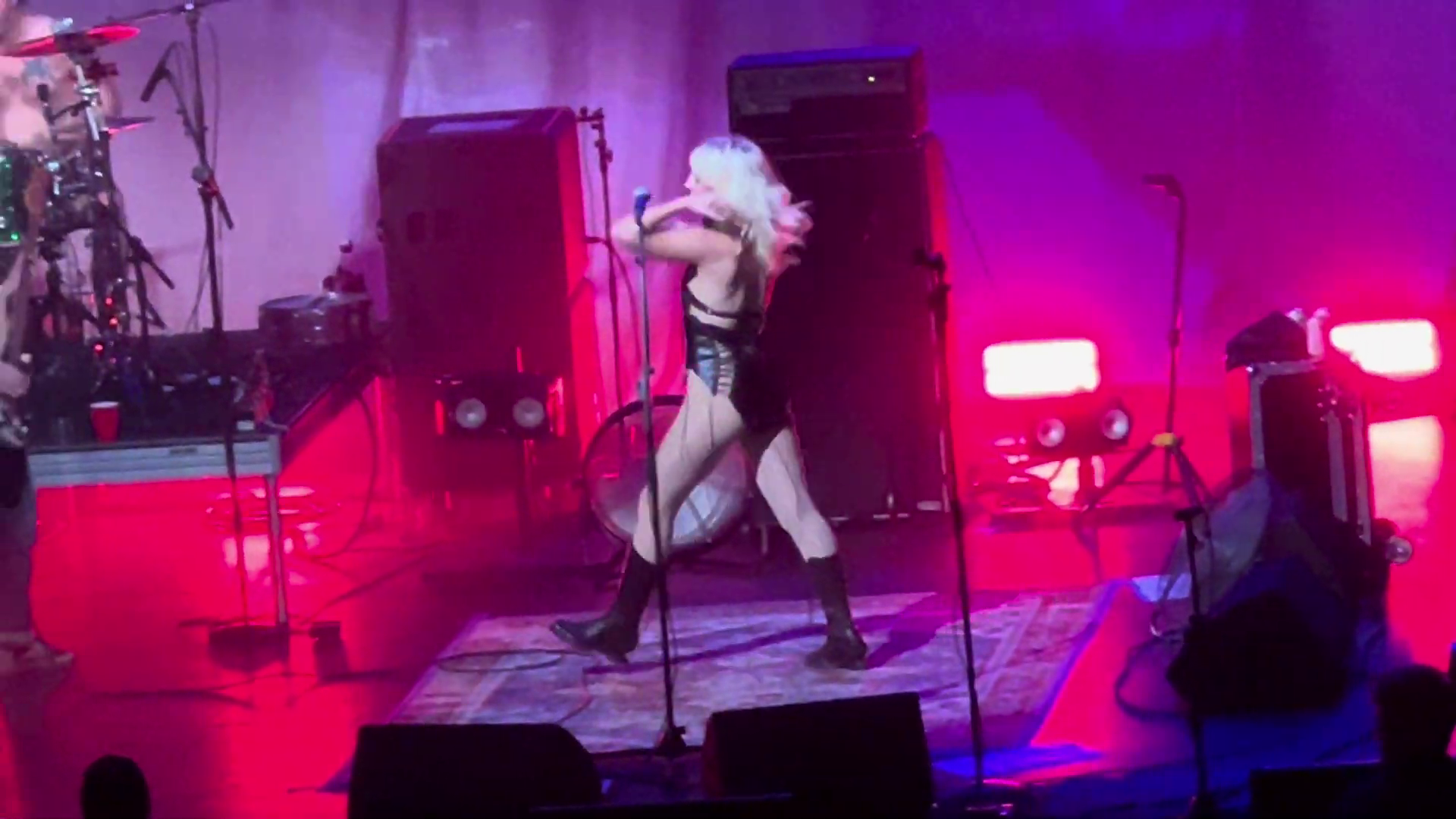 Amyl and The Sniffers Boston 2025 (5)
