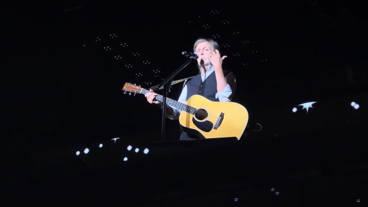 Paul McCartney at Acrisure Arena 2025 (15)
