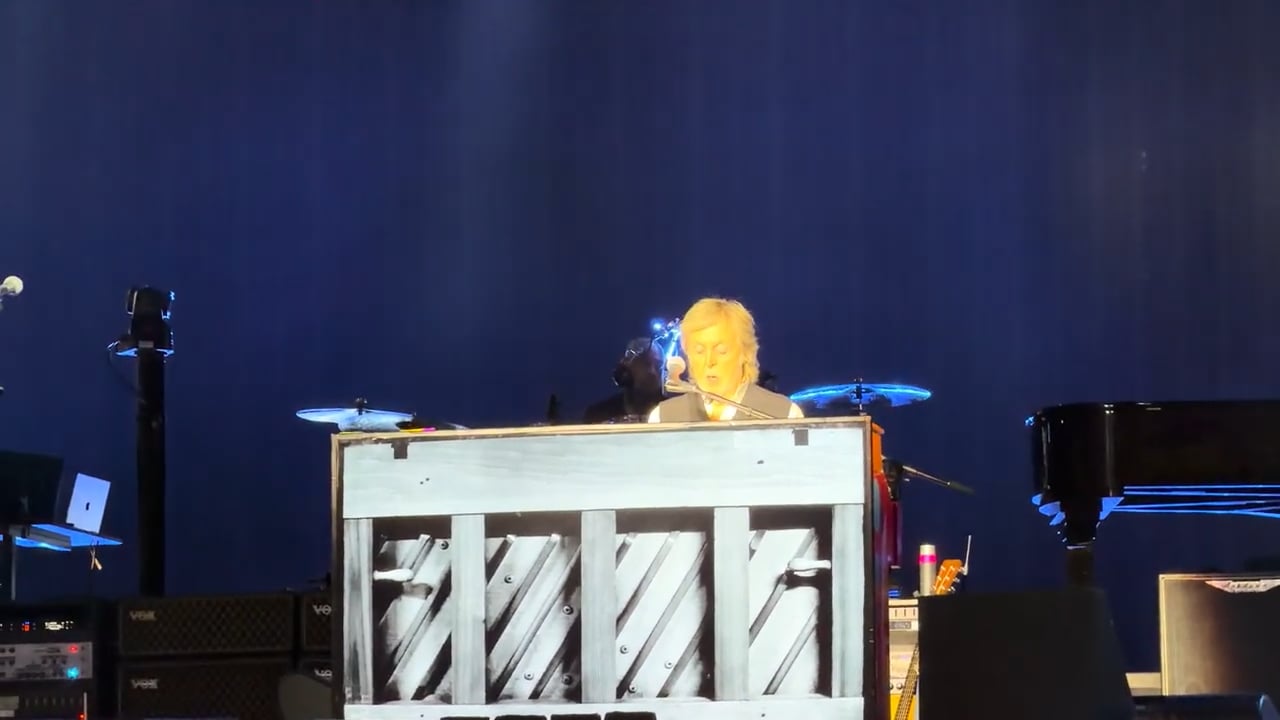 Paul McCartney at Acrisure Arena 2025 (16)
