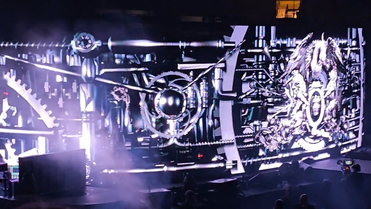 Queen___Adam_Lambert_281229
