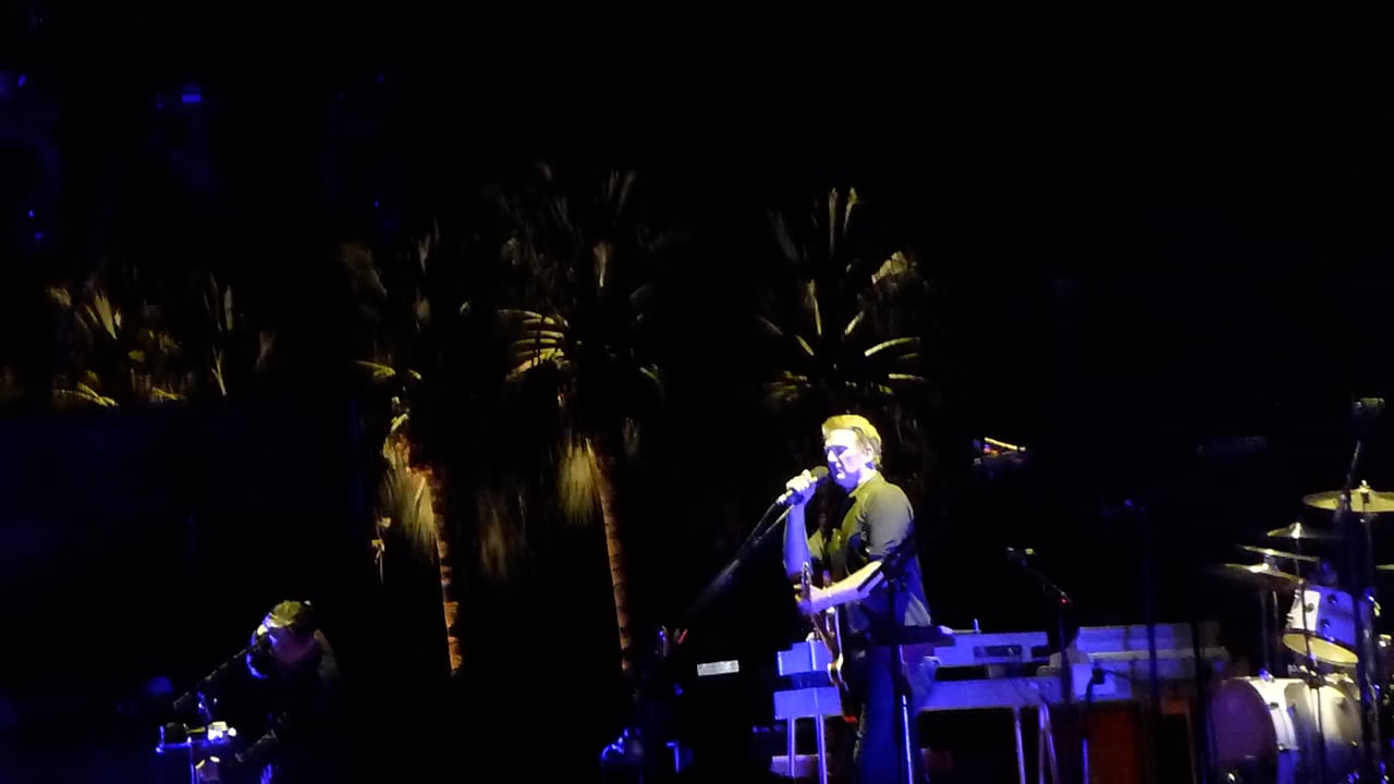 Queens-Of-The-Stone-Age-2
