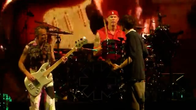 Red-Hot-Chili-Peppers-2
