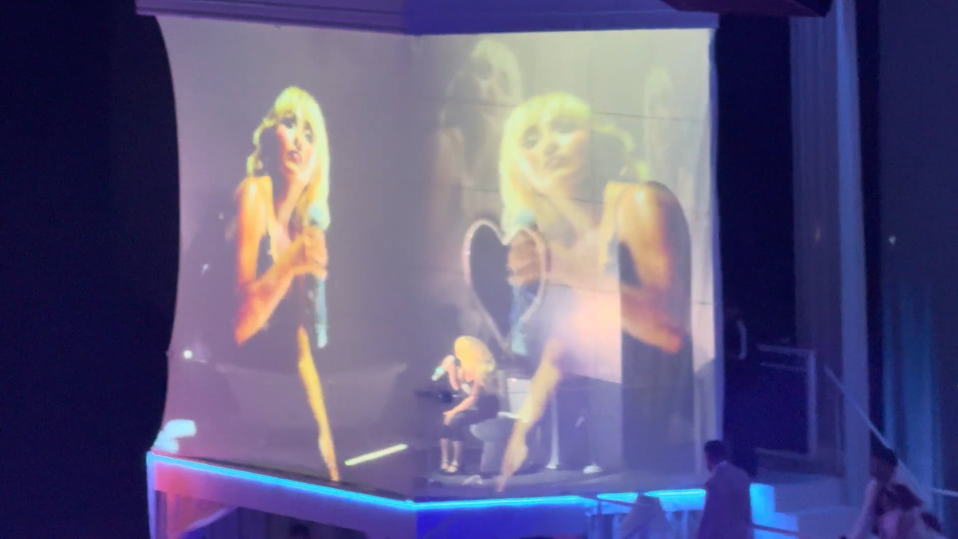 Sabrina-Carpenter-MSG-2024-3
