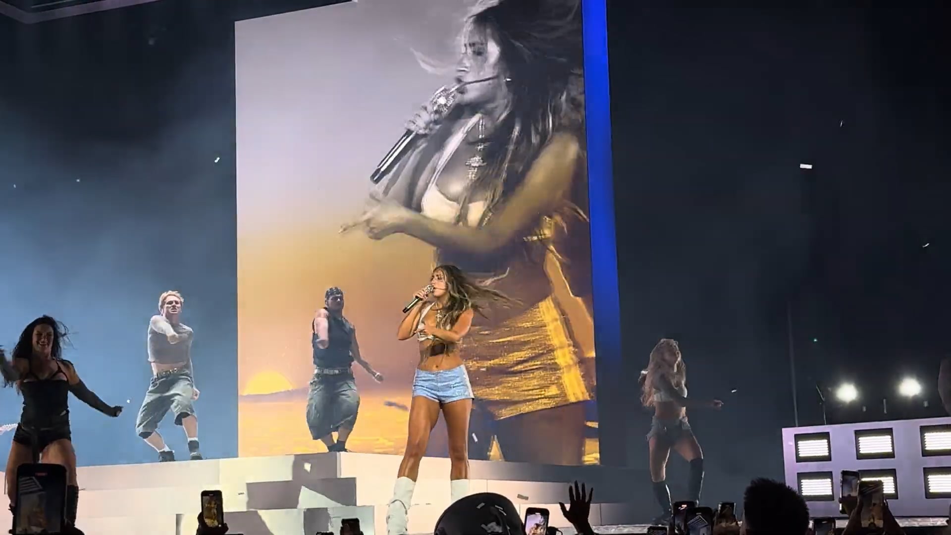 Tate-McRae-Toronto-2024-3
