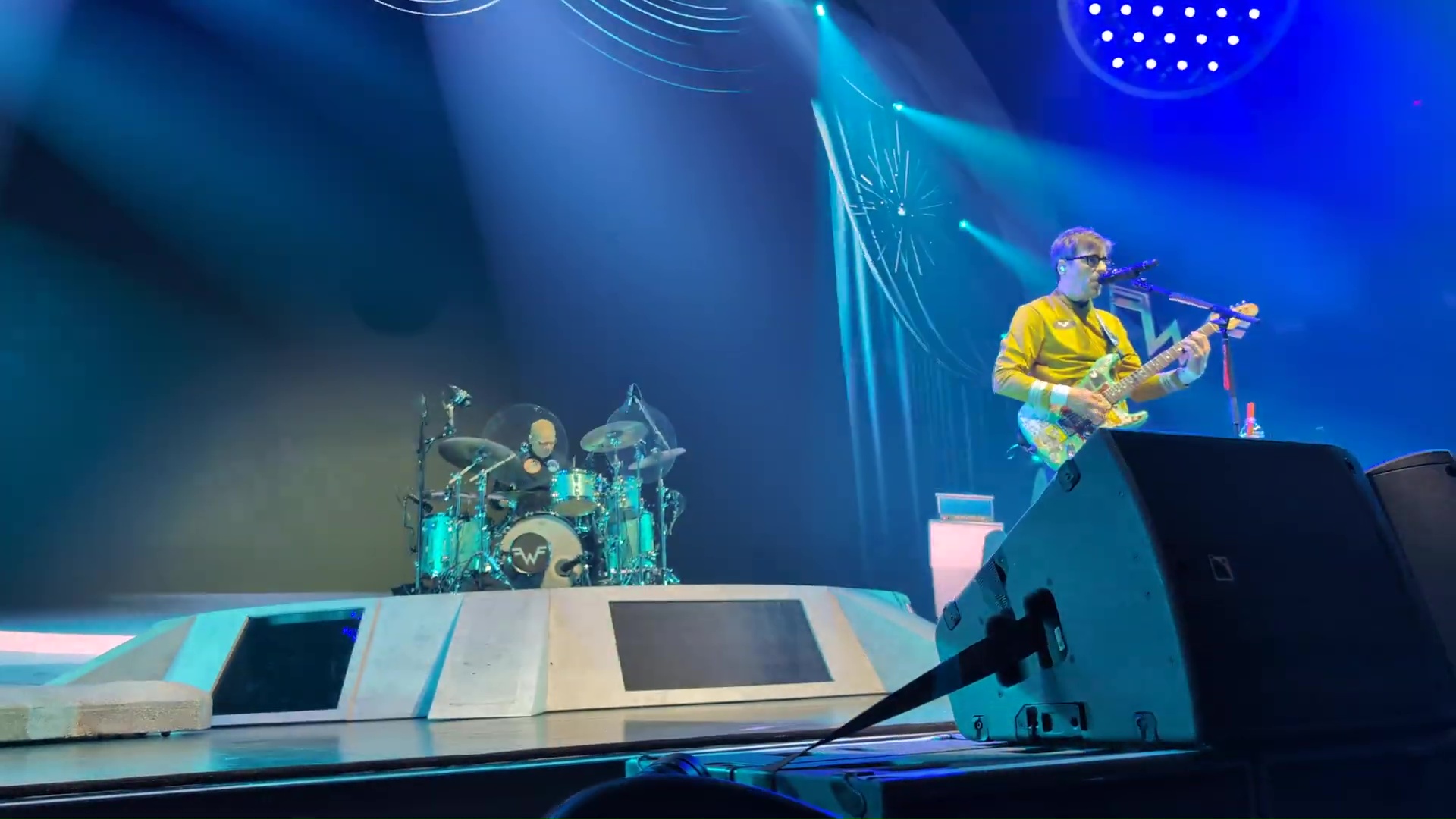 Weezer-Chicago-2024-16
