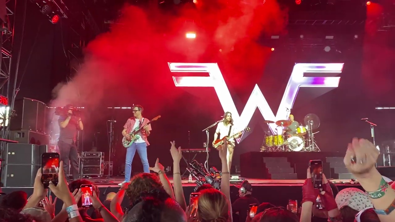 Weezer-Coachella-2025-3
