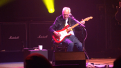 Peter_Frampton_-_Cobb_Energy_Centre2C_Atlanta2C_GA_28202729.jpg