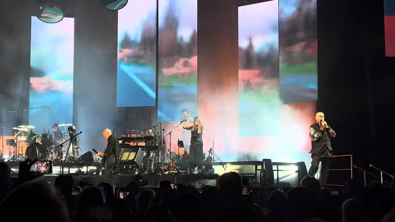 Peter_Gabriel_281029
