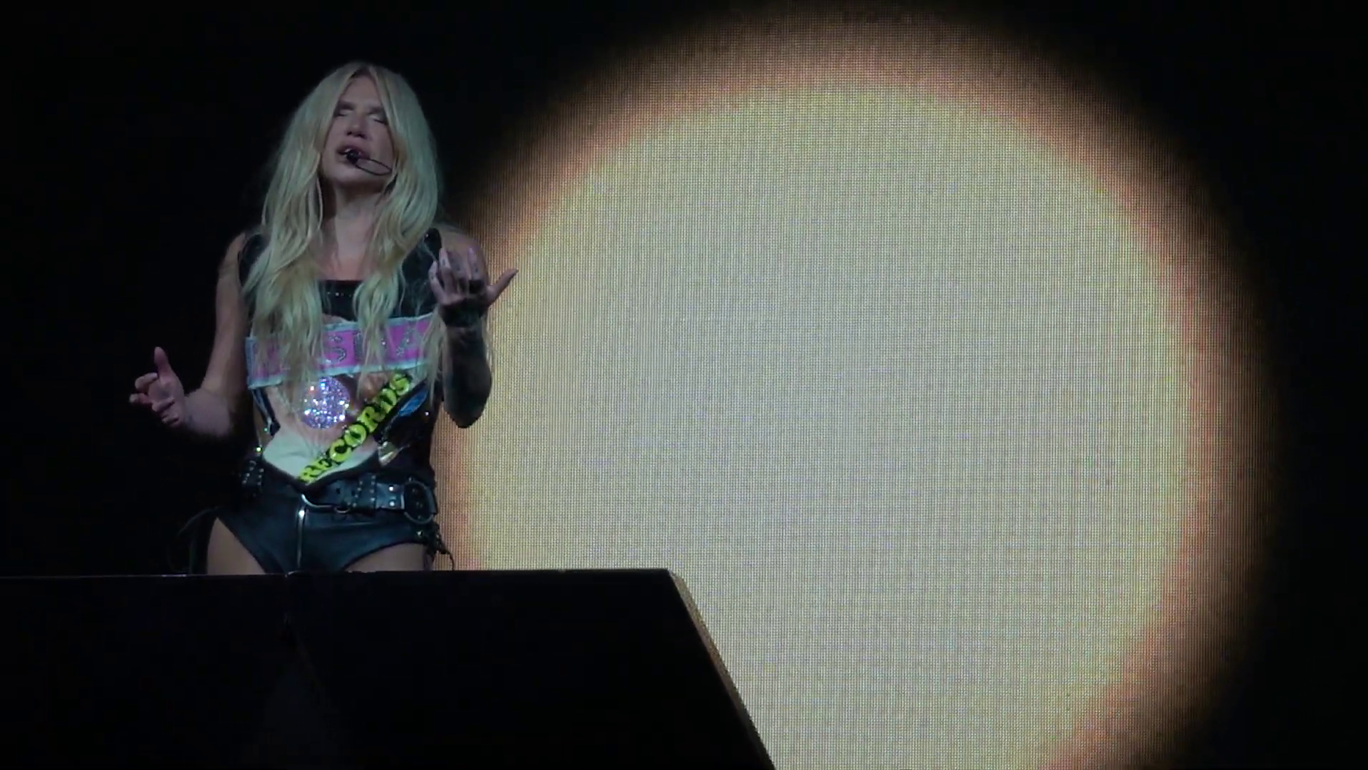 Kesha - Houston 2025 (16)
