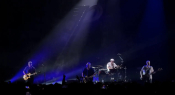 The_Pixies_-_Hollywood_Palladium2C_2025_28429.jpg