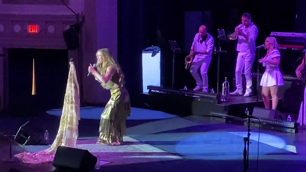 Joss-Stone-Capital-Theater-2024-5
