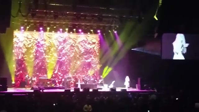 Joss_Stone_281129
