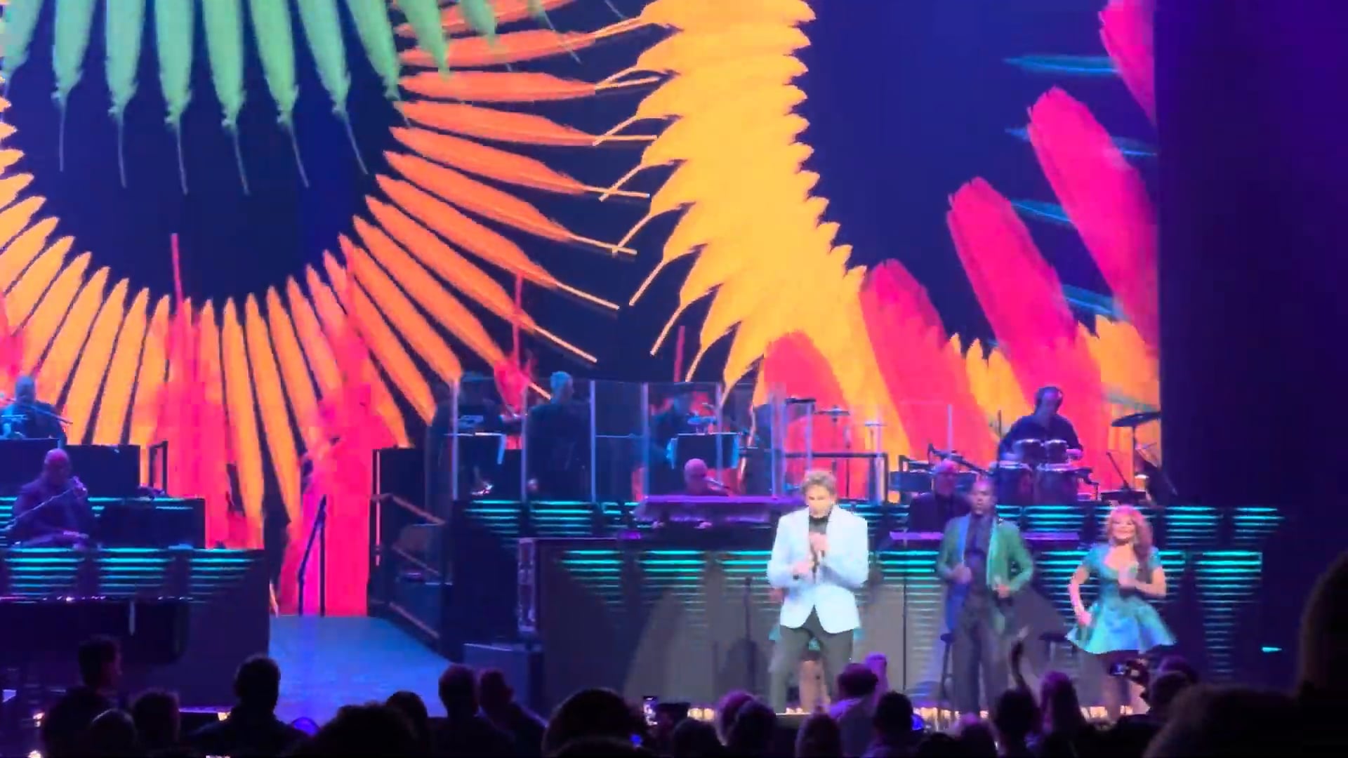 Barry-Manilow-Radio-City-Music-Hall-2024-1
