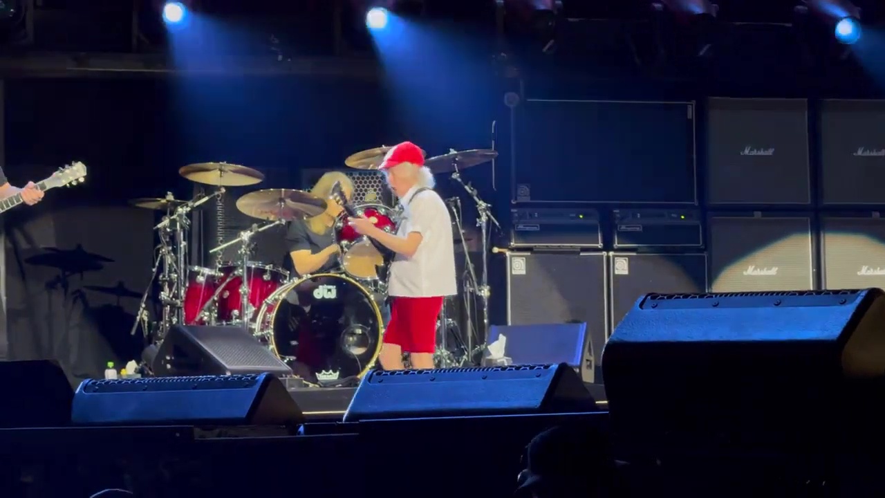 AC_DC-Rose-Bowl-2025-47
