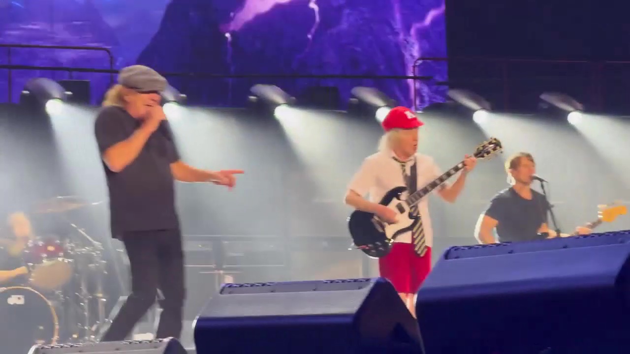 AC_DC-Rose-Bowl-2025-73
