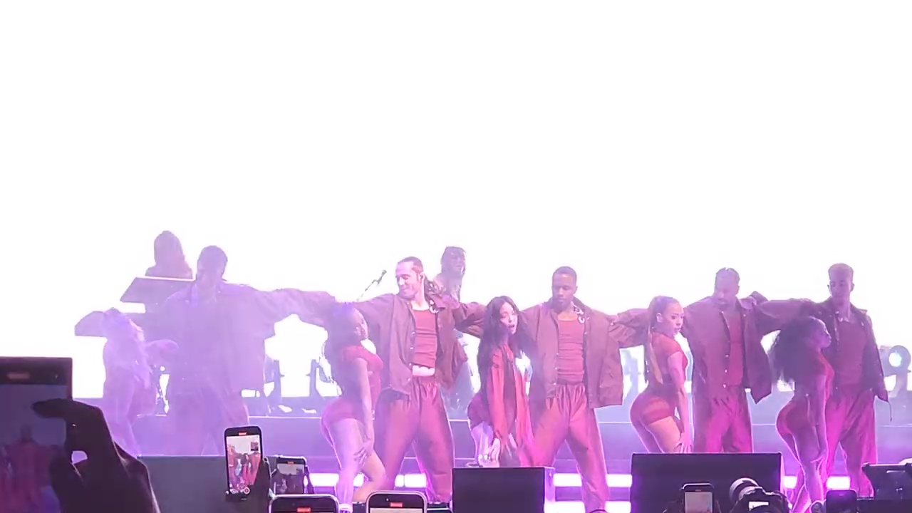 Jennie-Coachella-2025-13
