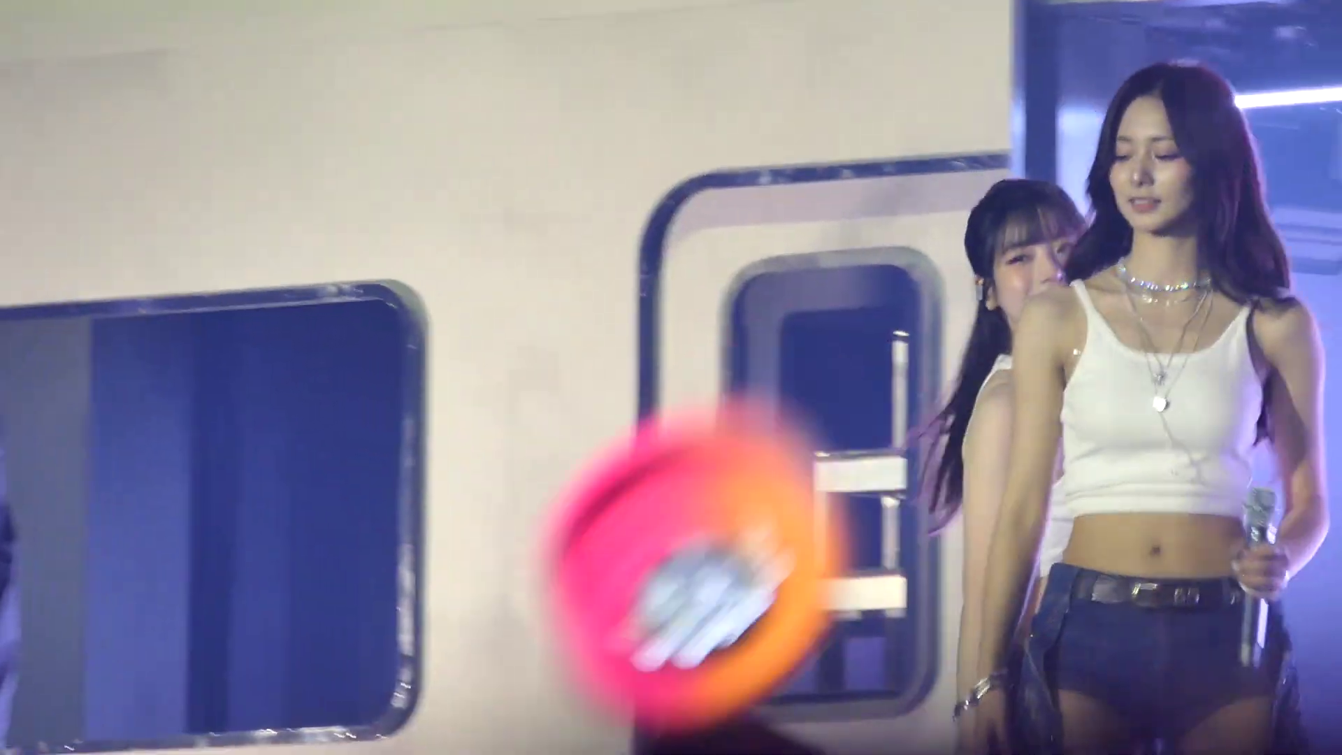 Twice -  Lollapalooza 2025 (1)
