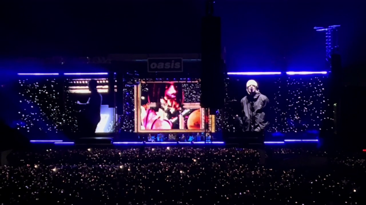 Oasis Toronto 2025 (11)
