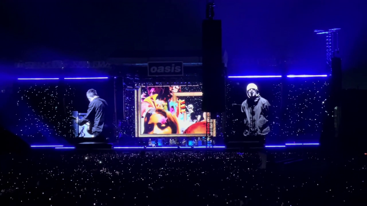 Oasis Toronto 2025 (9)
