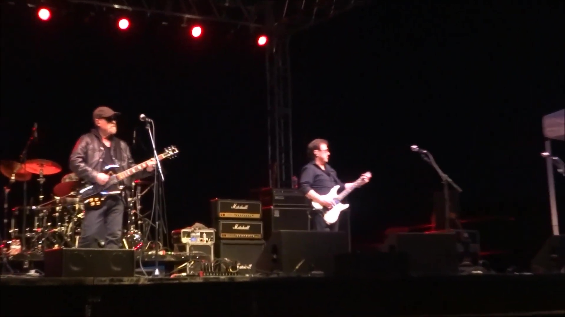 Blue Oyster Cult (11)
