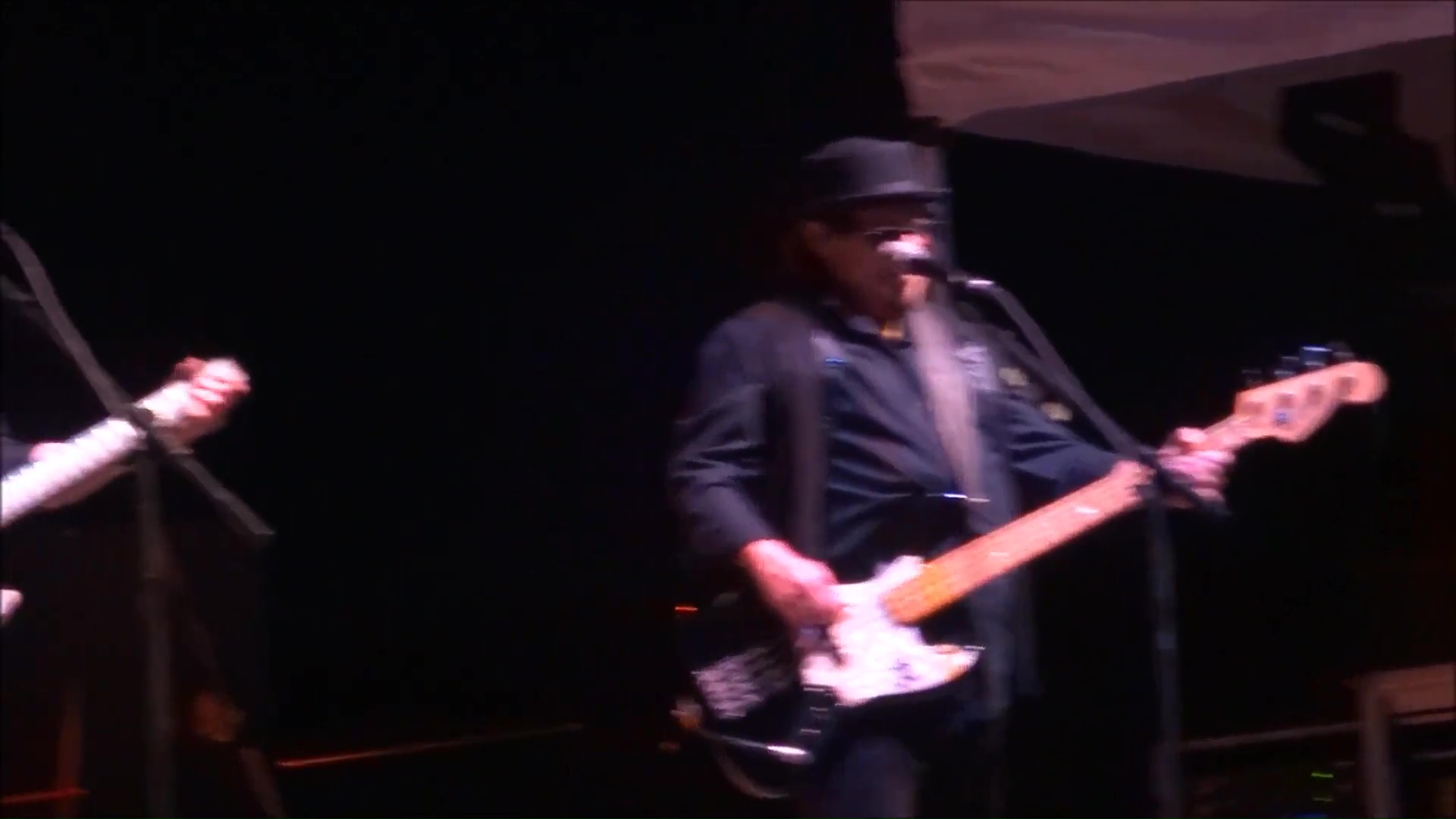 Blue Oyster Cult (9)
